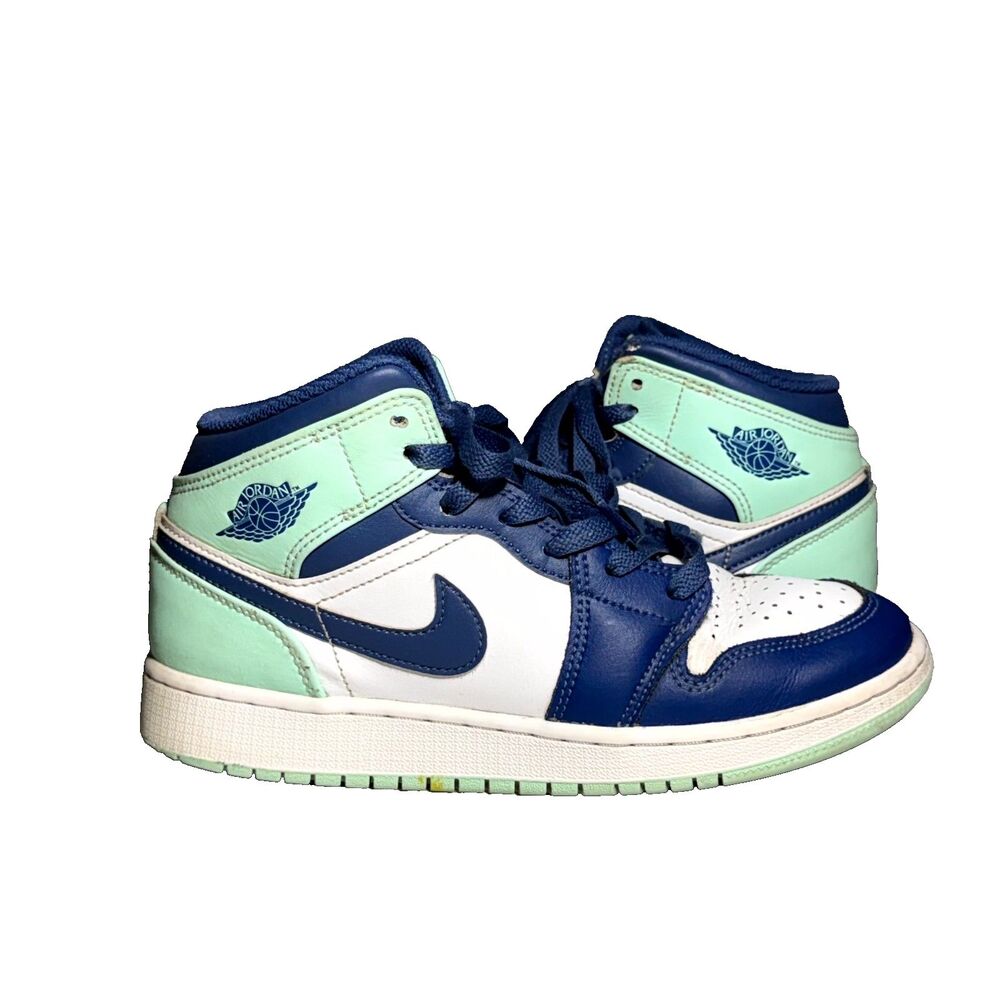 Nike Air Jordan 1 Mid Sneaker Mystic Navy Mint Foam Boys Size 5Y 554725-413